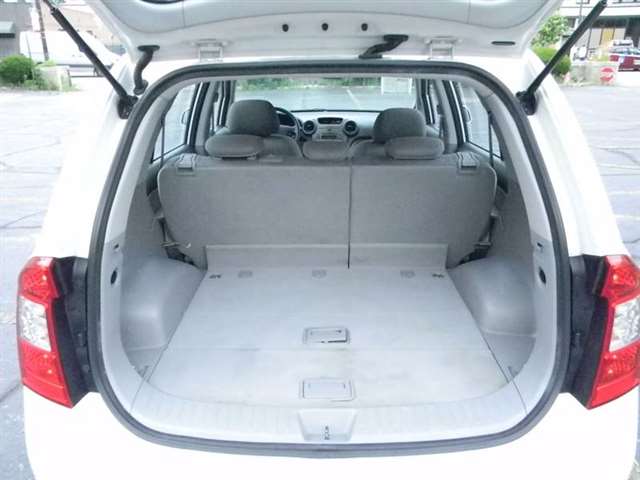 2008 Kia Rondo LX 4dr Wagon V6